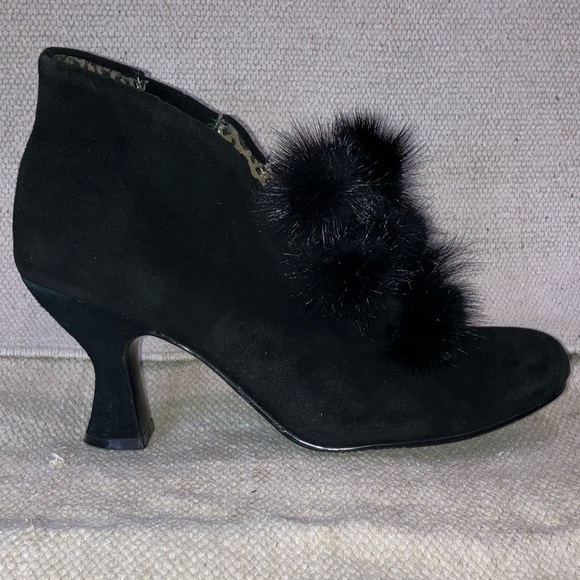 Baci Womens size 8 Chic Black Heeled Boots with Fur Accents - Daisy - Picture 1 of 16
